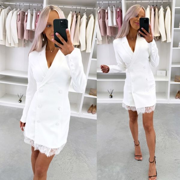 Valge Taljesse Pintsakkleit