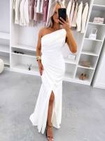 Must Lõhikuga Maksikleit