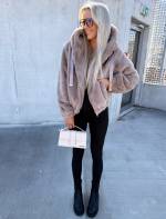 Brūns Mīksta Jaka Ar Rāvējslēdzēju