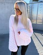 Gaiši Bēša Oversize Adījums Ar Augstu Apkakli