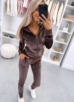 Juoda Aksominio Sportinio Kostiumo Rinkinys