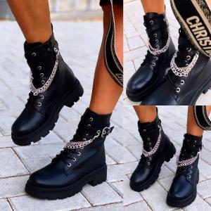 Black Casual Boots With Silver Chain