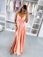 Violets Maksi Kleita Ar šķēlumu