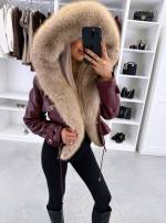 Tamsiai Raudona Reguliuojamo Liemens Parka Su Prabangiu Dirbtiniu Kailiu