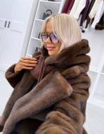 Pruun Kaelusega Müts