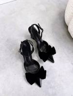 Must Lipsuga Mugavad Kingad