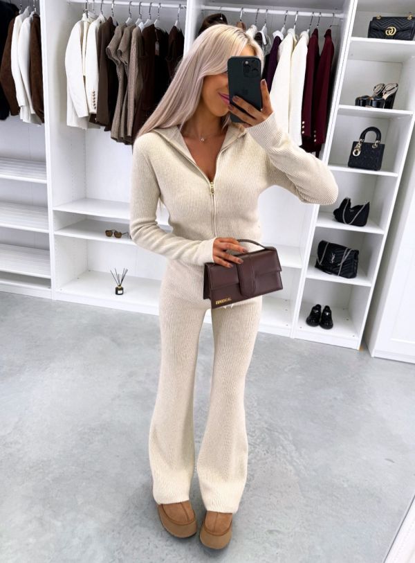 Beige Stretchy And Soft Two-piece Set