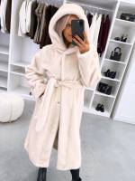 Pruun Kapuutsiga Luksuslik Talvemantel