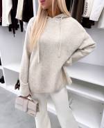 Pelēks Mīksts Džemperis Ar Kapuci