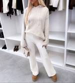 Pelēks Mīksts Džemperis Ar Kapuci