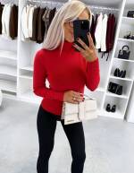 Kaamel Kõrge Kaelusega Pehme Ja Veniv Sviiter