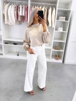 Светло-бежевый 