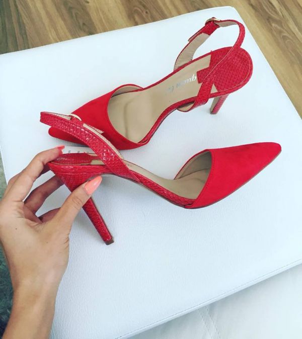 Красный Красные остроносые туфли