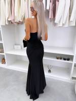 Must Lõhikuga Maksikleit