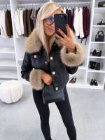 Tumši Sarkans Oderēta Parka Ar Siltu Iekšpusi