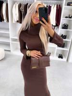 Must Kõrge Kaeluse Ja Lõhikuga Kampsunkleit