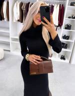 Must Kõrge Kaeluse Ja Lõhikuga Kampsunkleit