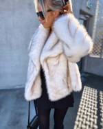 Taupė Luxurious Short Fur Coat