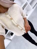 Šviesiai Smėlio Spalvos Minkštas Kardiganas Su Auksinės Spalvos Sagomis