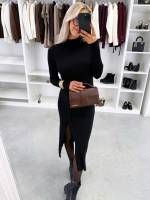 Melns Elastīga Džemperkleita Ar šķēlumu Sānos