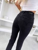 Juoda Minkšti „mom Fit“ Džinsai