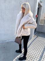 Bēša Oversize Mākslīgās Kažokādas Jaka Ar Siltu Oderi