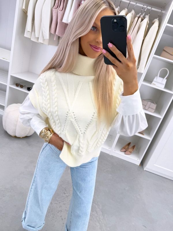 Gaiši Bēša Balts Adīts Vests Ar Oderi