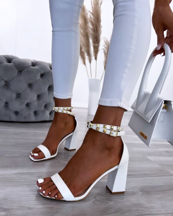 Белое Классические туфли на блочном каблуке с заклепками