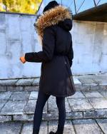 Черный Зимняя куртка с натуральным мехом и удлиненная сзади
