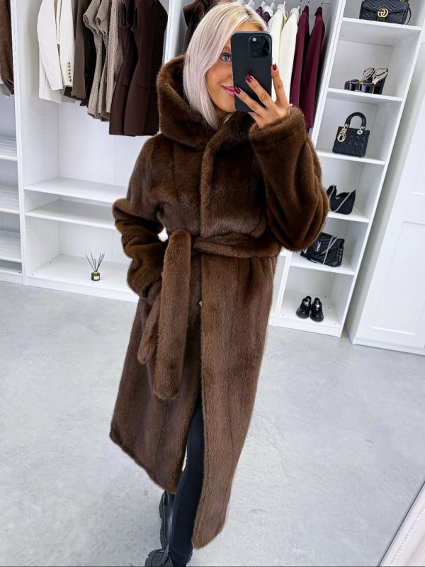 Brown Luxurious Winter Coat With Hood