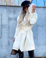 Бежевый Зимнее пальто с капюшоном, с завязками посередине