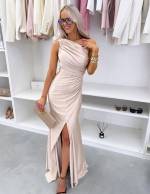 Must Lõhikuga Maksikleit