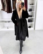 Melns Grezns Ziemas Mētelis Ar Sasienamu Jostu Priekšpusē