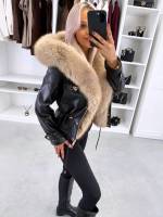 Tamsiai Raudona Reguliuojamo Liemens Parka Su Prabangiu Dirbtiniu Kailiu